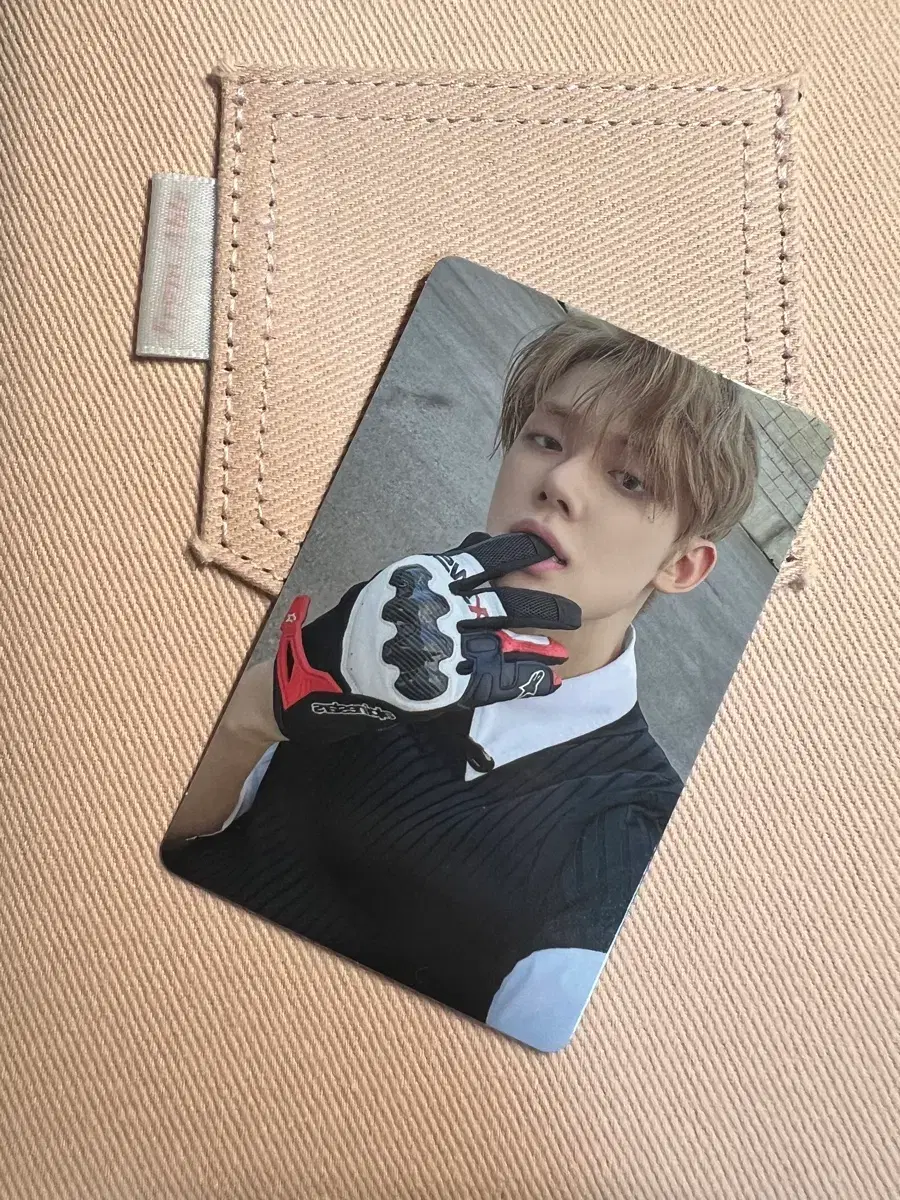 thumbnail-0